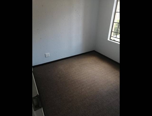 2 BEDROOM PROPERTY TO RENT IN SUGAR BUSH ESTATE